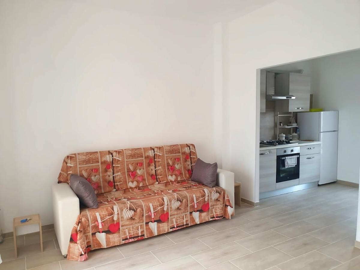 Attico Con Terrazzo Relax Lägenhet Ladispoli Exteriör bild